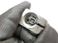 Mercedes W251 R350 07-10 Lenkungsteil Kreuzgelenk Mercedes W251 R350 07-10 27.02.2007 A2514600010 gebraucht Vorschau 6