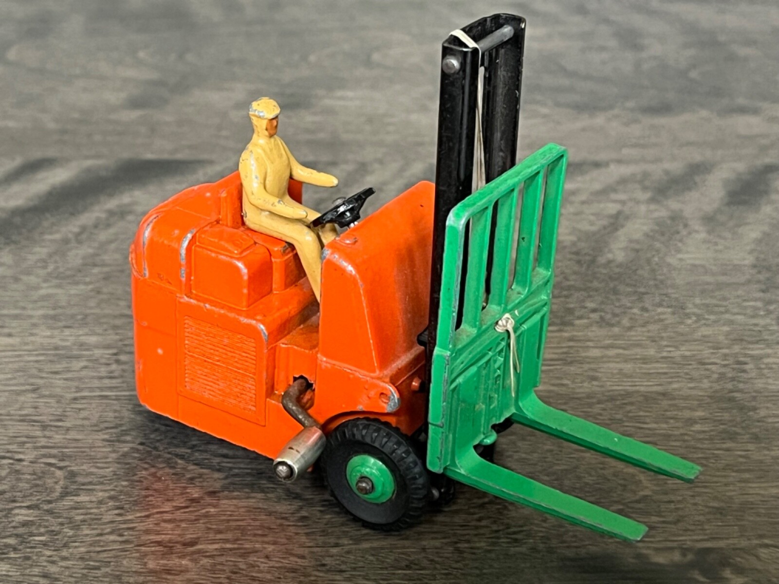 CONVEYANOER フォークリフト ミニカー DINKY TOYS CONVEYANOER フォークリフト ミニカー DINKY TOYS