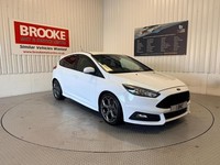 2015 Ford Focus 2.0 TDCi ST-2 Euro 6 (s/s) 5dr HATCHBACK Diesel Manual