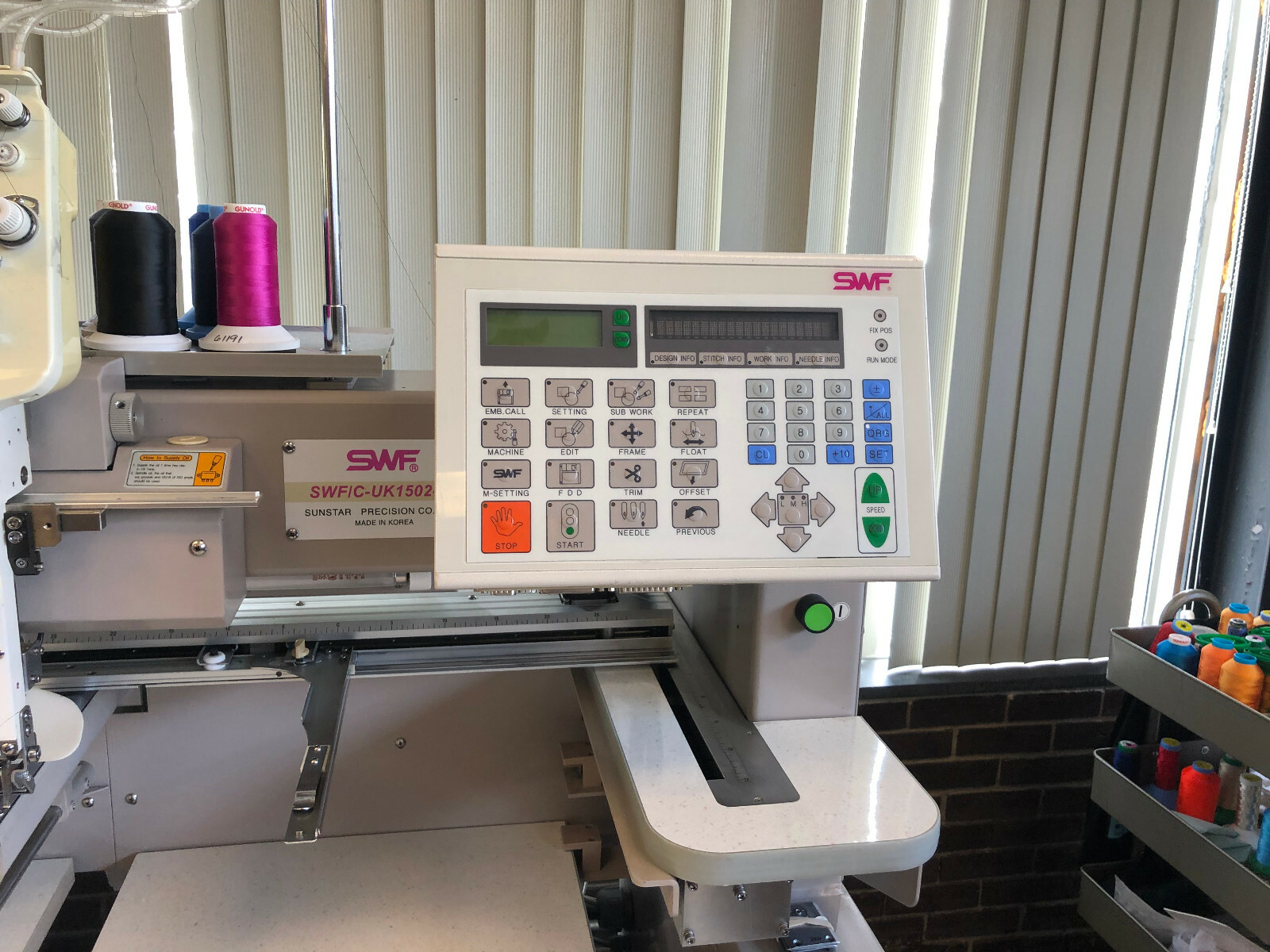 SWF 2 HEAD / 15 NEEDLE / 15 COLOR / EMBROIDERY MACHINE / USED