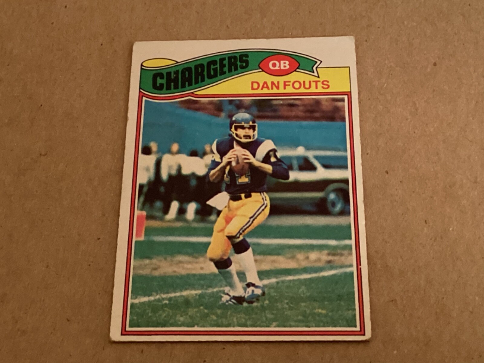 1977 Topps Football Card # 274 Dan Fouts San Diego Chargers