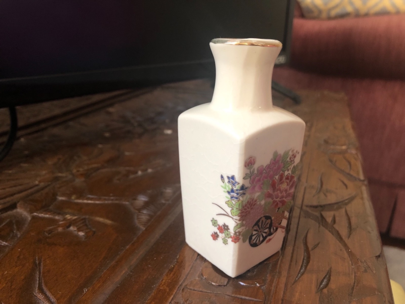 Antique Japanise decor mini vase, 3.8 inch height