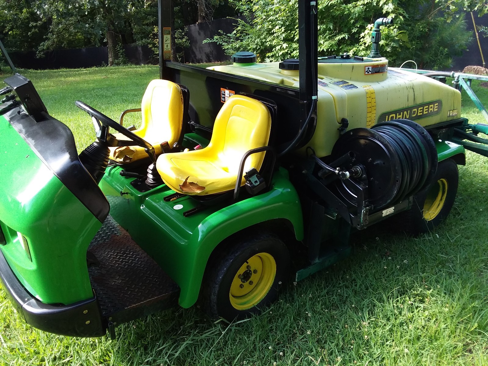 John Deere 2020 Pro Gator With HD200 Spryr Rear Aux Hyd Low Hours Under 800