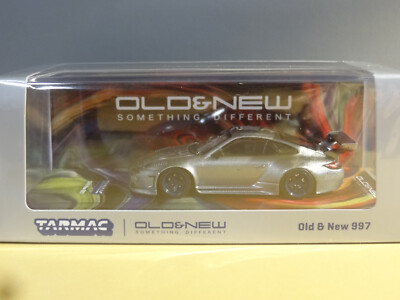 Tarmac Works OLD & NEW - SILVER - PORSCHE  997