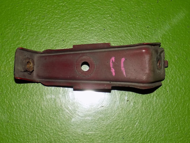 97 98 99 00 01 Prelude OEM passenger right fender mount bracket