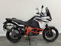 2017 KTM 1090 Adventure R, Pannier Frames, Centre Stand, Heated Grips, Clean