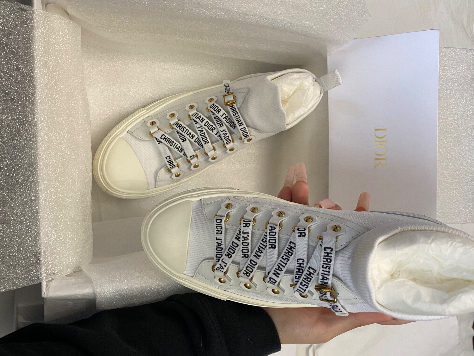 White Walk'n'dior Mid Top Womens Sneakers size 7.5US 37.5 EU White Walk'n'dior Mid Top Womens Sneakers size 7.5US 37.5 EU