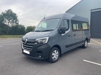 Renault Master MM33 Blue dCi 135 Advance Medium Roof Window Van Medium Roof Wind