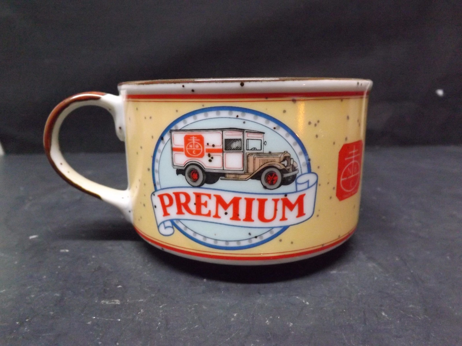 1991 NABISCO, INC PREMIUM CRACKERS SALTINE SPECKLED SOUP HANDLE BOWL CUP MUG