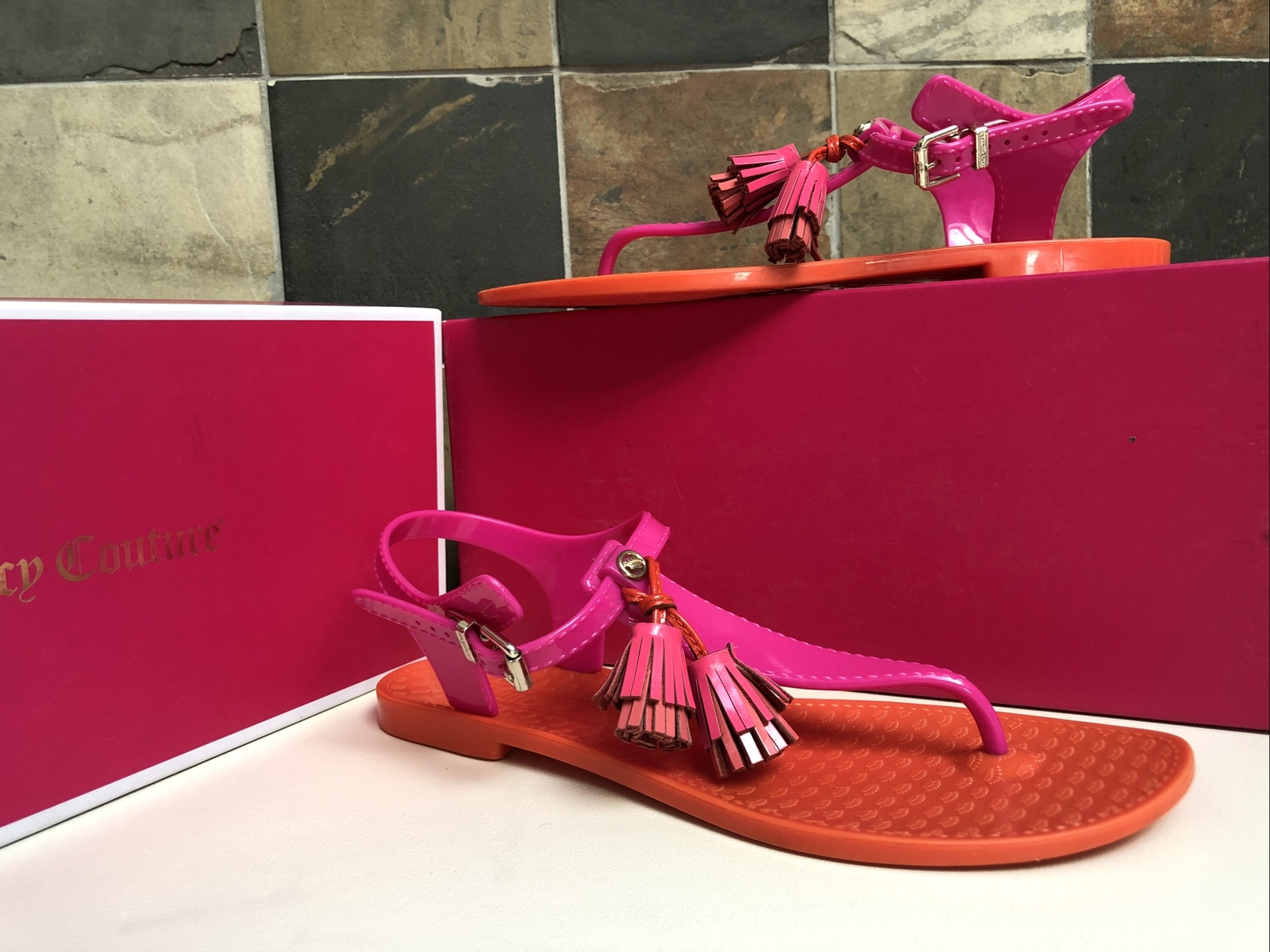 Juicy Couture Wisp POP Neon Pink & Orange Flipflops Flip