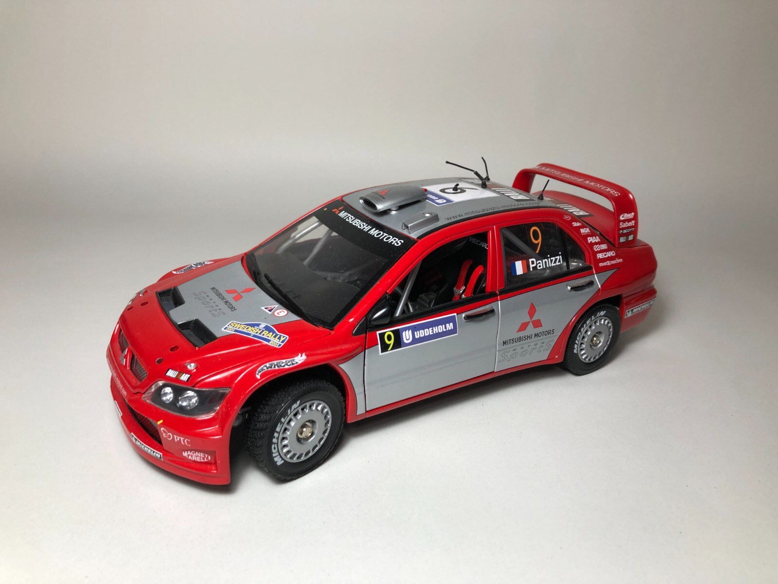 三菱 ランサー WRC ミツビシモータース 1/18 ホットウィール Hotwheels 1/18 Mitsubishi Lancer Evolution VIII Evo 8 Rally