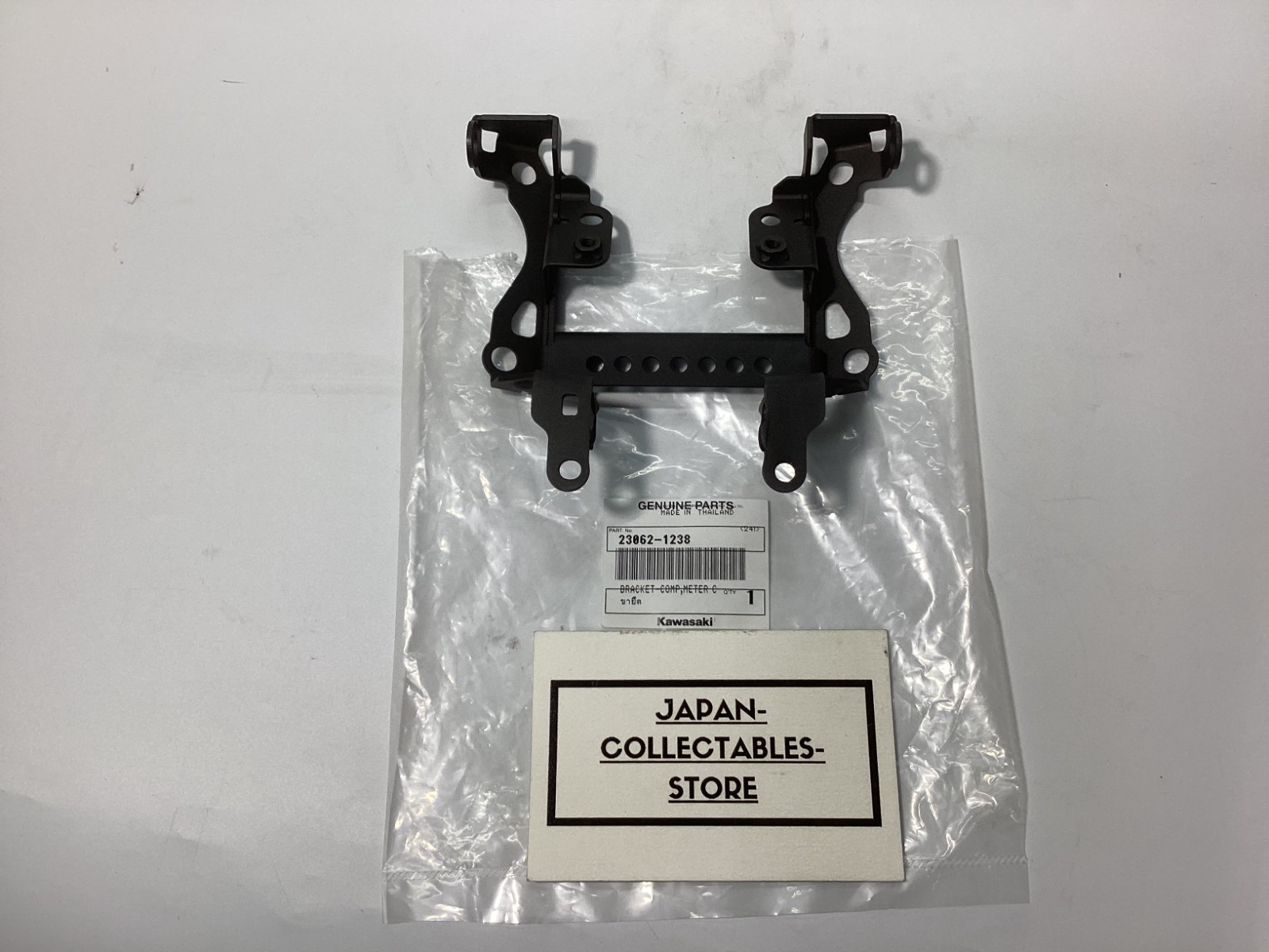 WANG WENYEN。 KAWASAKI Z900 SE 2020-2024 BRACKET-COMP,METER COVER 23062