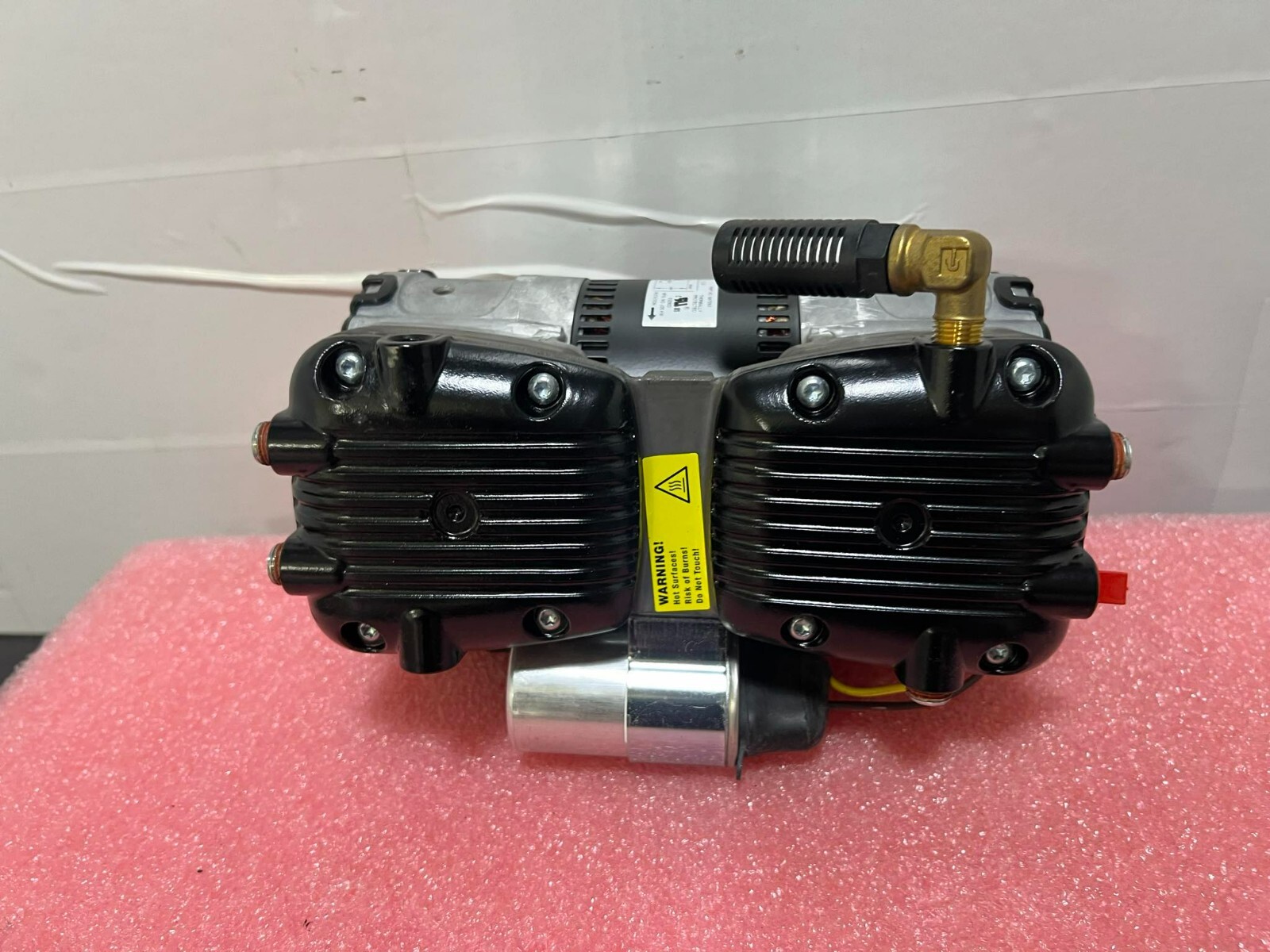 New Jun-Air/GAST 1/2HP Rocking Piston Twin Oil-less Air New Jun-Air/GAST 1/2HP Rocking Piston Twin Oil-less Air