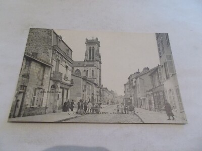 51  CHALONS SUR MARNE  LE GAMA  RUE TRES ANIMEES