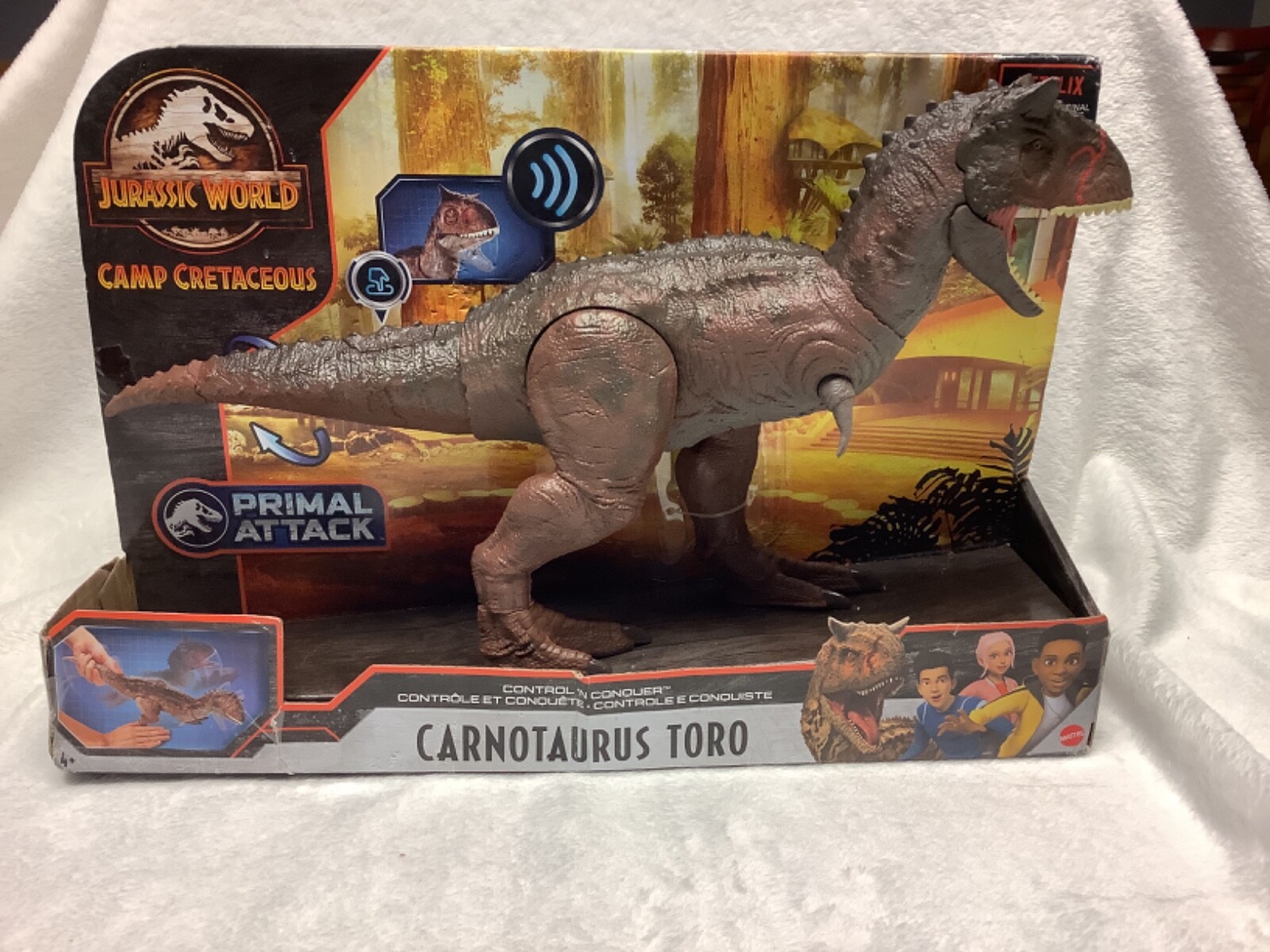 jurassic world control n conquer carnotaurus dinosaur figure