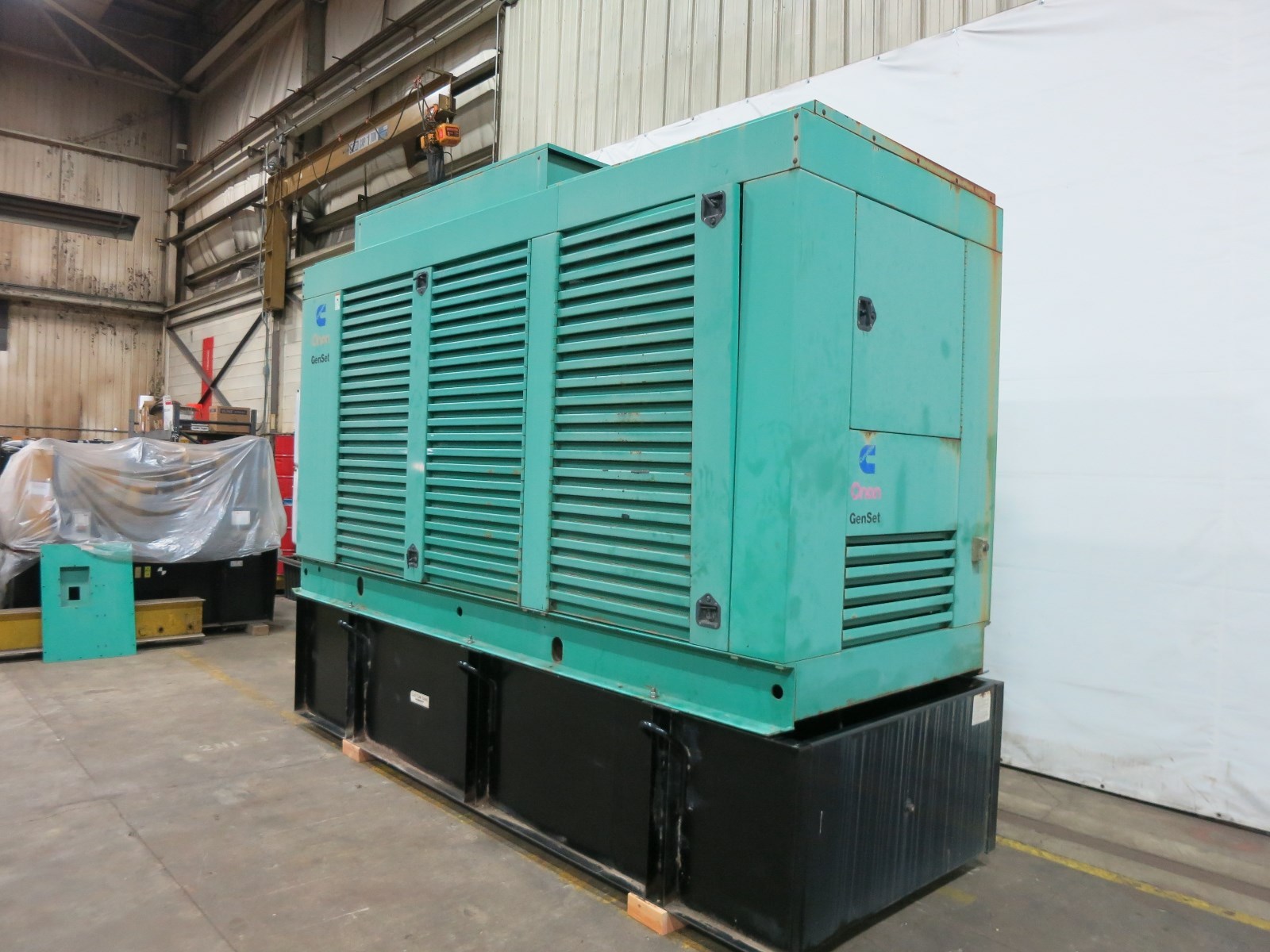 Cummins 400 kW diesel generator, KTA19-G2 engine,  308 Hrs Yr '98 - CSDG # 2336