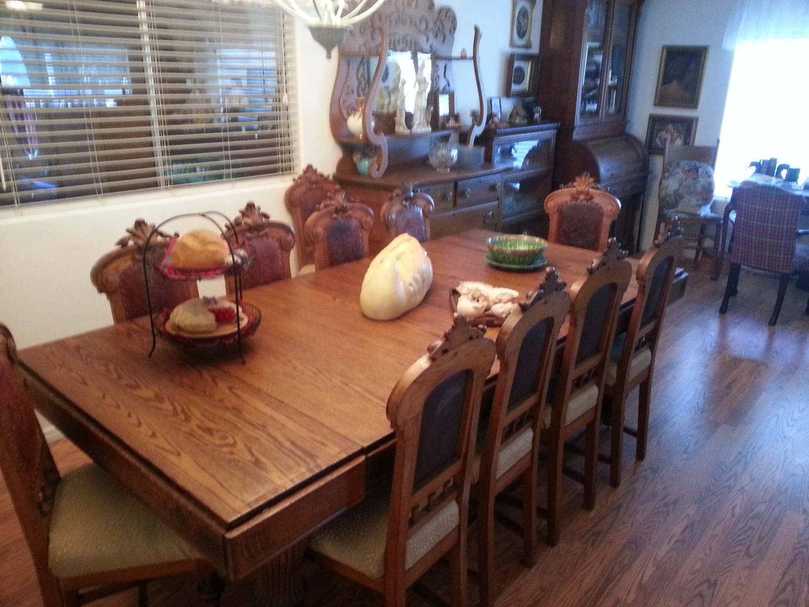 antique oak table  & 12 maching chairs