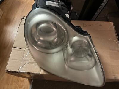 Porsche Cayenne (955) - Passenger Side (R) Xenon Headlight Assembly MY 03-06