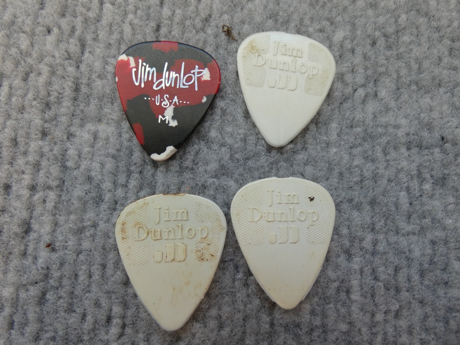 LOT 4 VINTAGE GUITAR PICKS JIM DUNLOP | eBay