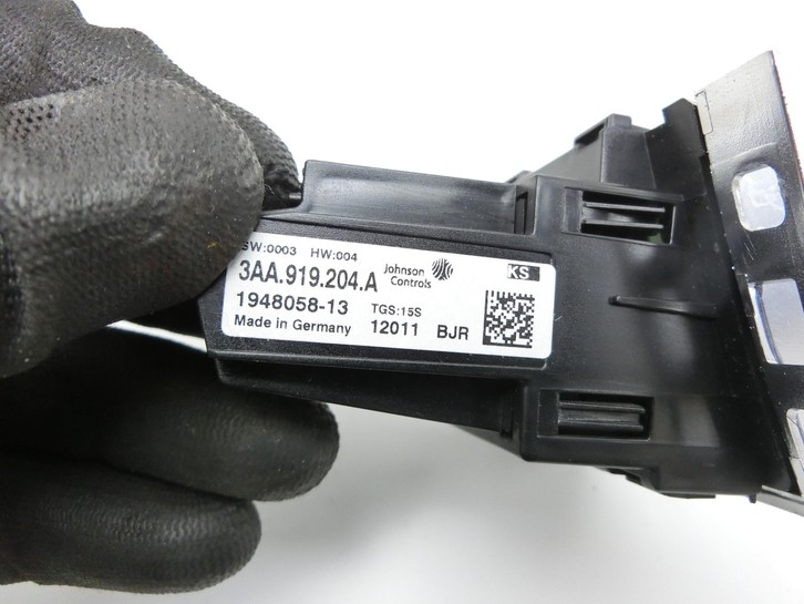 VW Passat 3C B7 10-14 Bordcomputer Uhr Display Monitor VW Passat 3C B7 10-14 21.03.2011 3AA919204A 1948058-13 gebraucht Vorschau 5