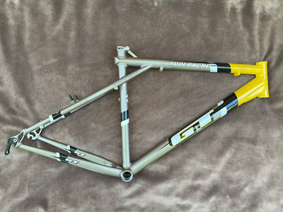 gt avalanche frame 26er