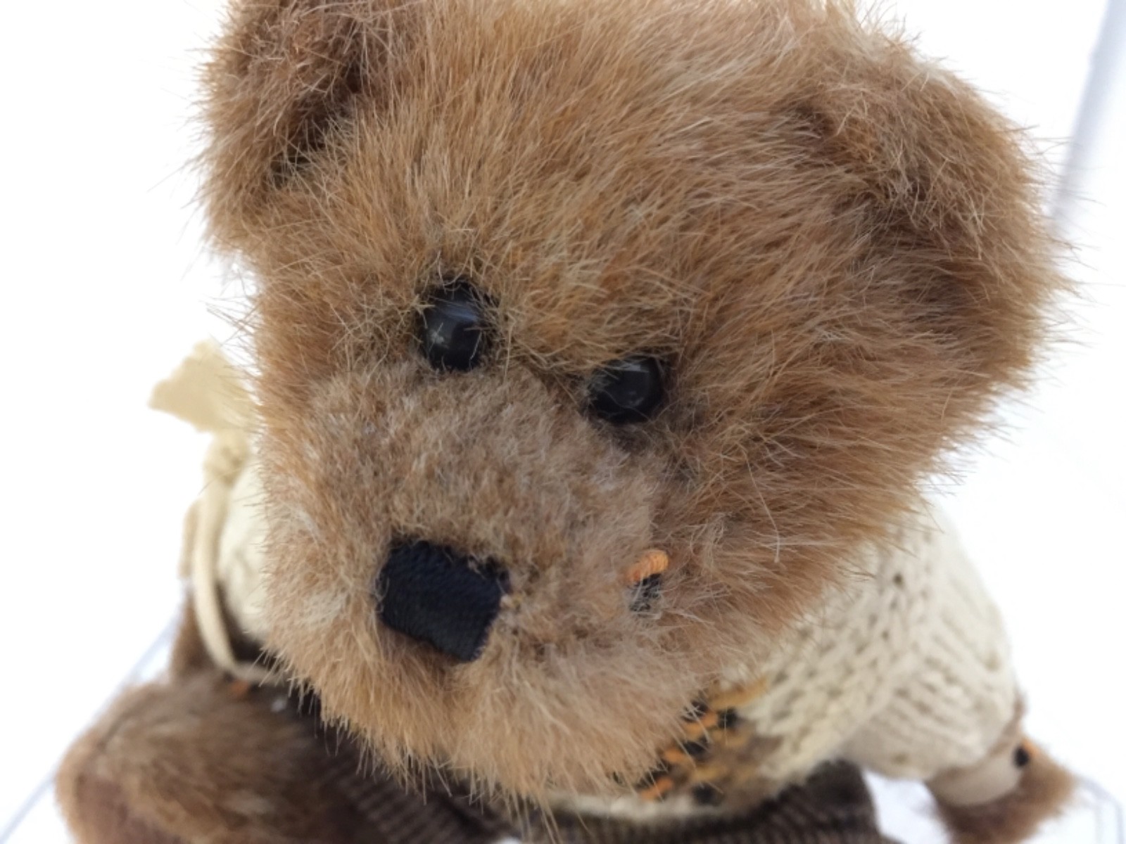 Boyds Bears & Friends Plush Bear EDMUND wearing sweater w Bee hive n bandages