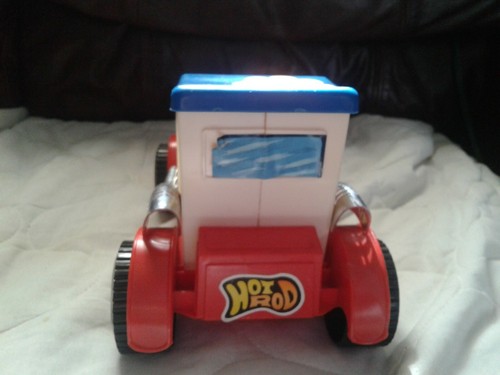 YONEZAWA, BATTERY OPERATED, VIBRATING ANTIQUE CAR. FULLY WORKING W/ORIGINAL BOX.