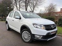 2014 Dacia Sandero Stepway 1.5 dCi LAUREATE 5DR *LOW 77,576 MILES *£20 ROAD TAX 