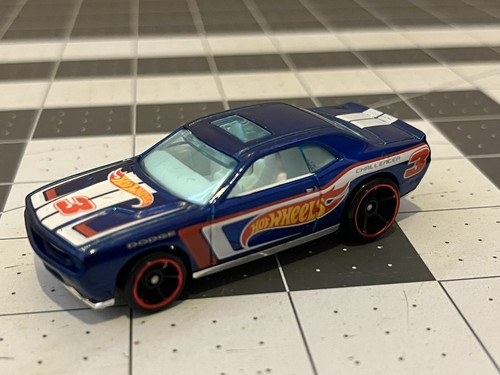 ミニカー 2009 Dodge Challenger SRT8 Amazon.com: 2009 Challenger SRT8 Brilliant Black NCIS: Los