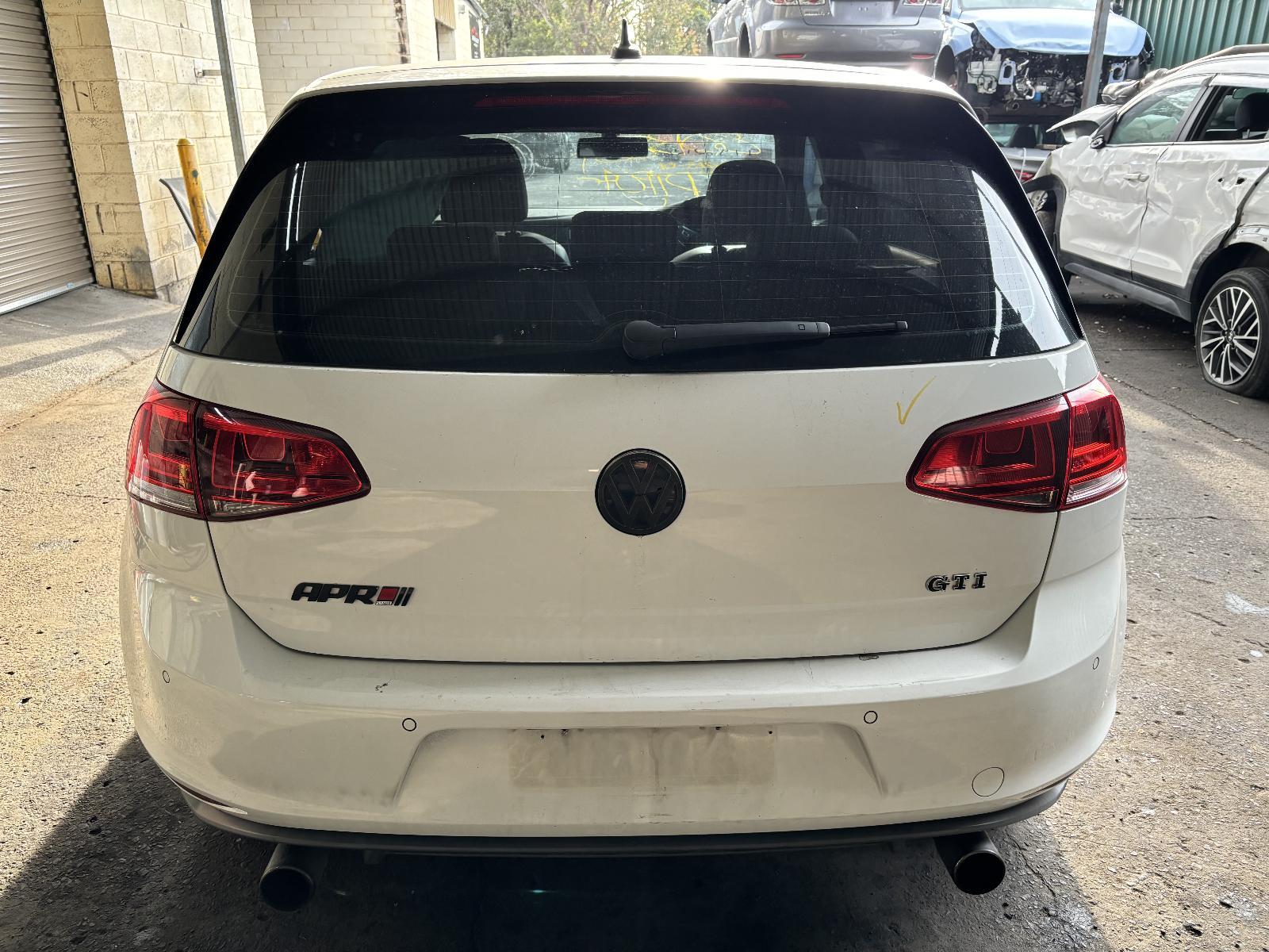 2013 Volkswagen Golf WASHER BOTTLE GEN 7 NON H/LAMP WASHER TYPE 12/12-08/20 12 13 1 image 10