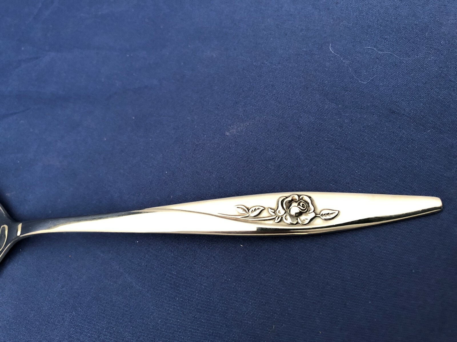 Set of 2 Large Serving Spoons LASTING ROSE Oneida Stainless Deluxe