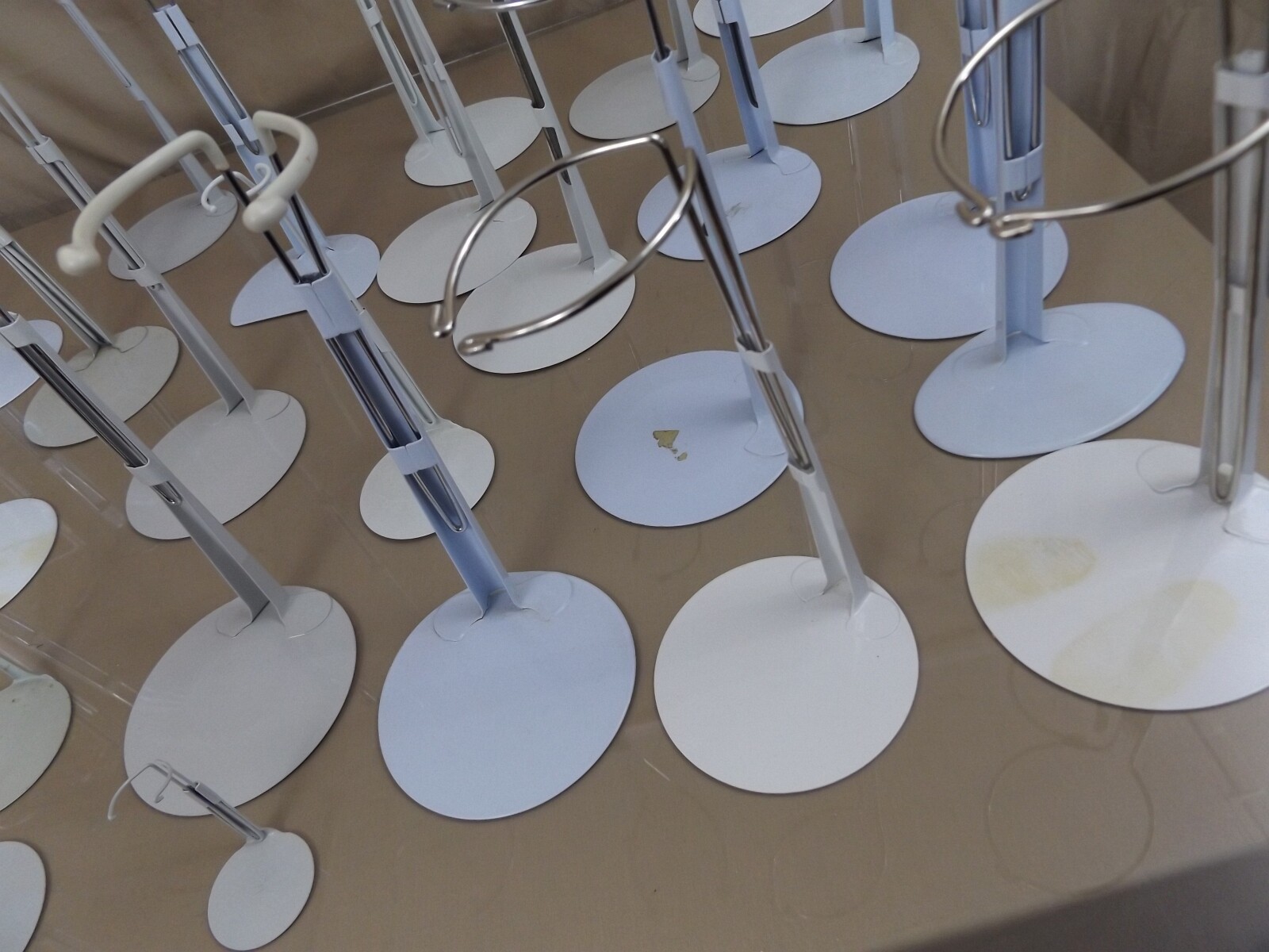 30 Metal Adjustable Doll Stands Kaiser ++++