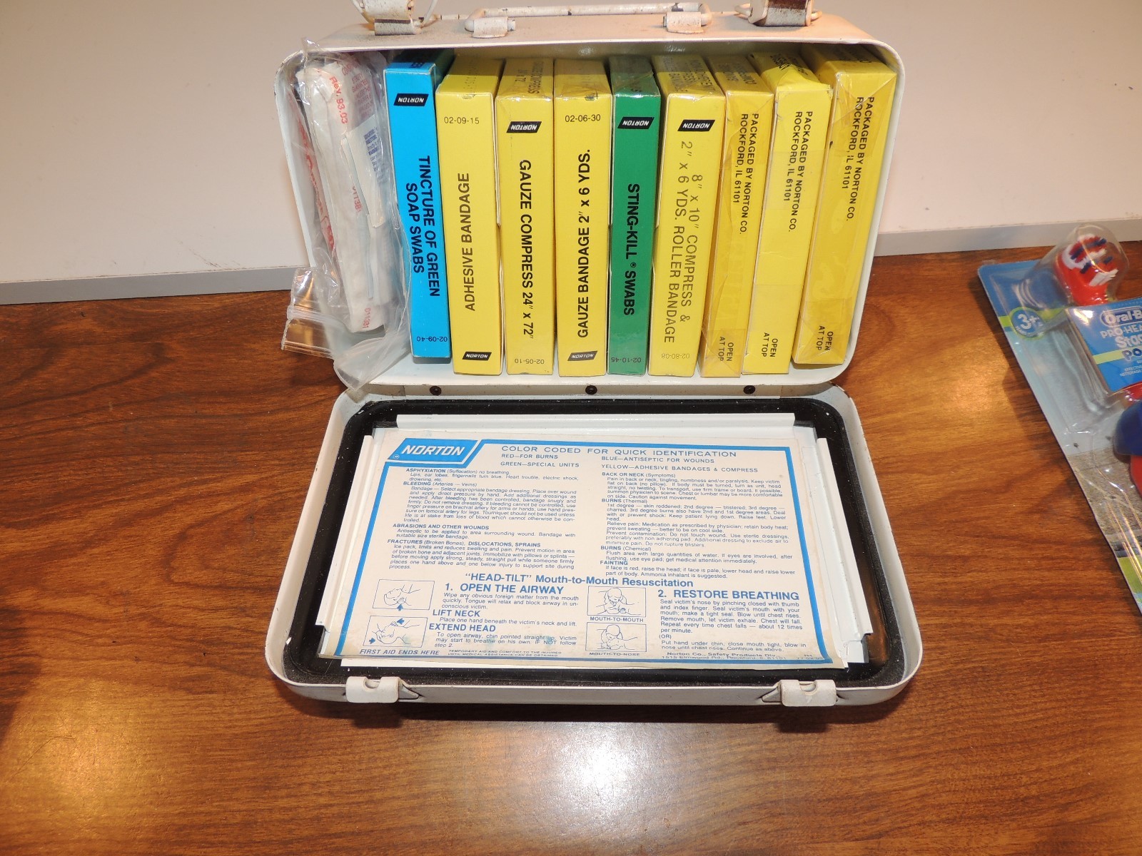 Vintage Wall Mount Original Norton Metal Construction First Aid Kit **FULL**