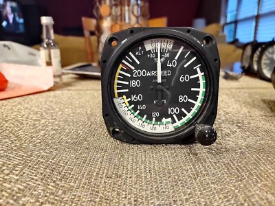 United Instruments 0-210 KNOTS Airspeed P/N: 8125 Code: B.408