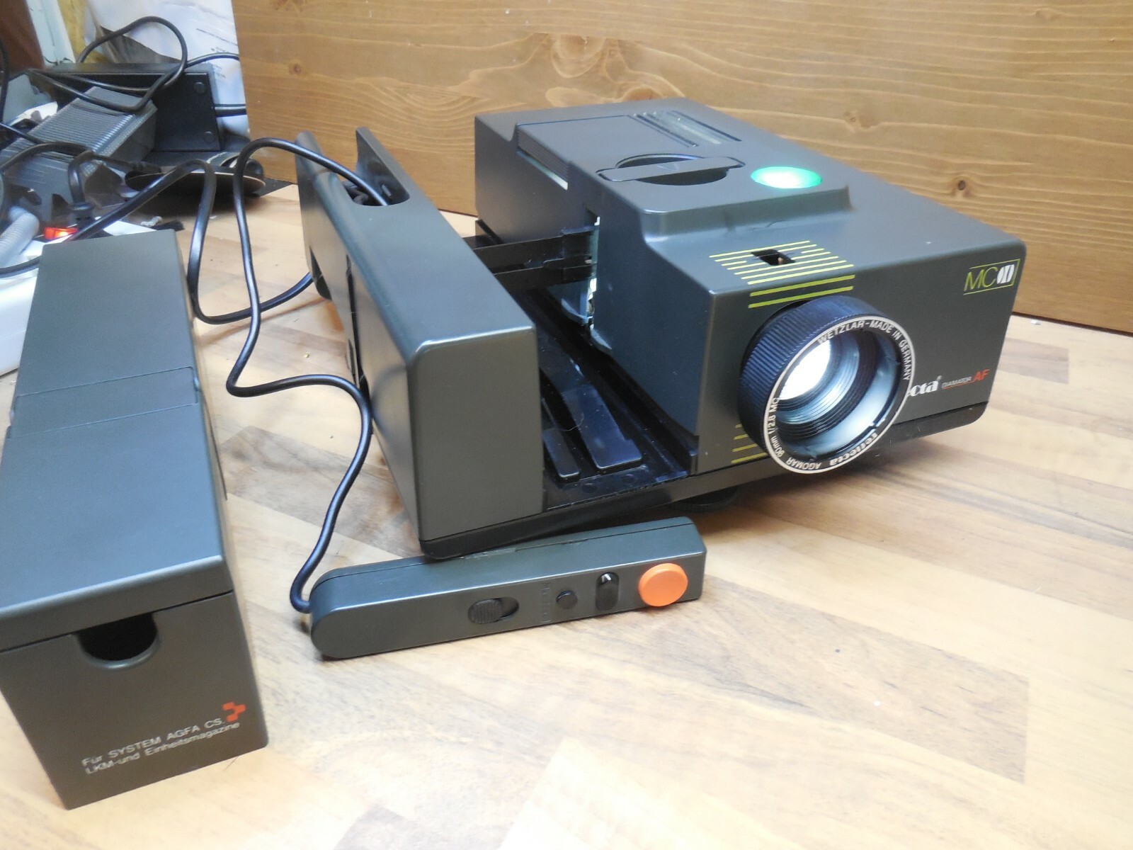 Diaprojektor Reflecta Diamator AF mit Argomar 2,8/90 MC made in Germany
