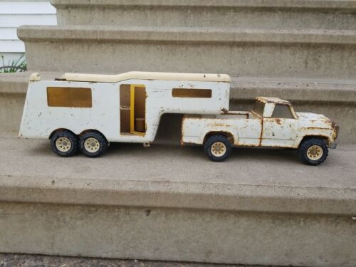 Tonka 5th Fifth Wheel Camper Pick up Truck Trailer pressed