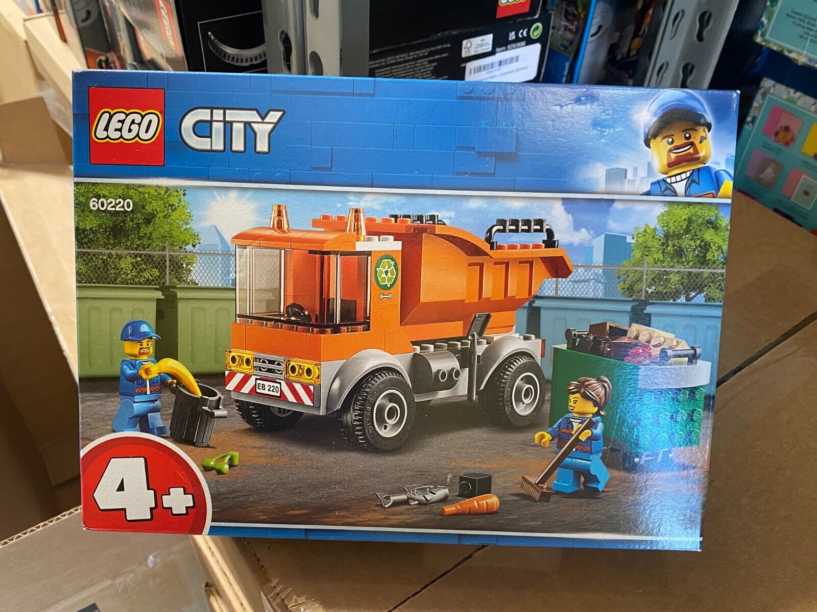 Tegnsætning Gør det godt børn LEGO CITY Garbage Truck (60220) Brand New Box DamageのeBay公認海外通販｜セカイモン