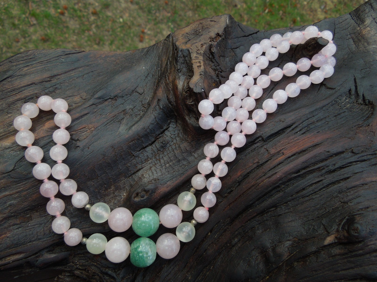 Vintage Rose Quartz and Jade Beaded Necklace 30