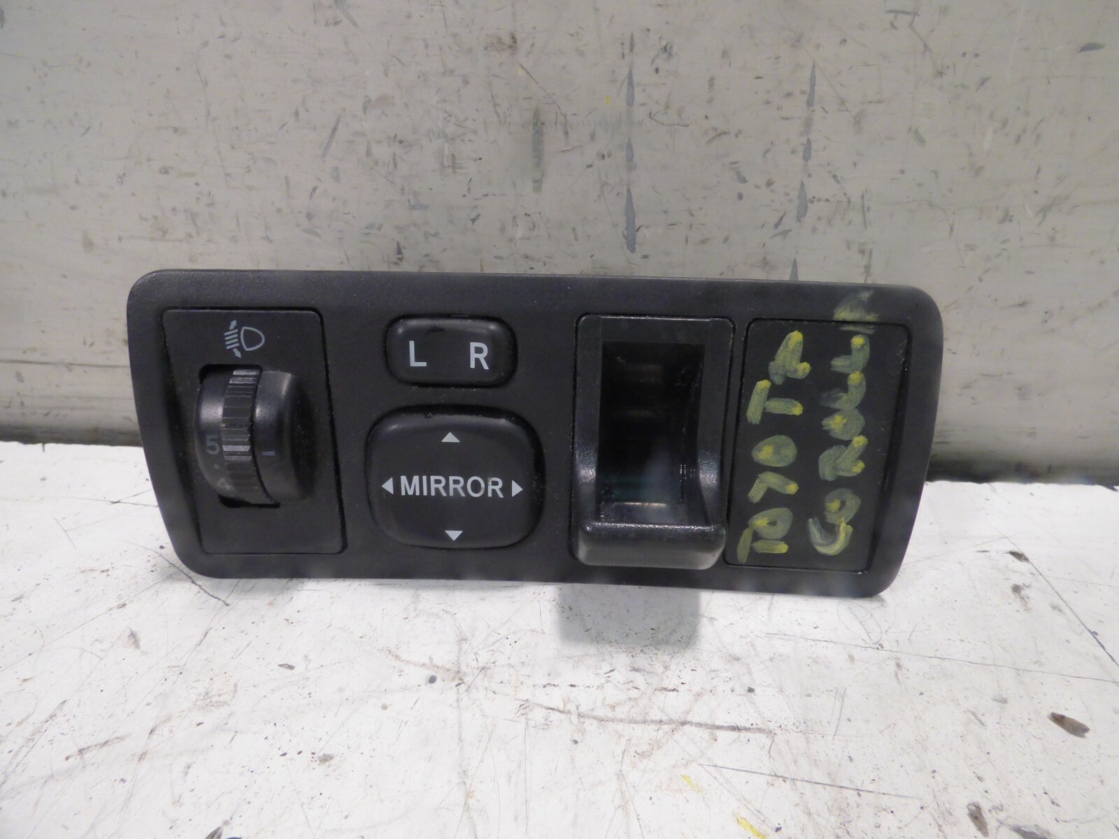 Pulsantiera regolazione specchi retrovisori TOYOTA COROLLA 2005 777665