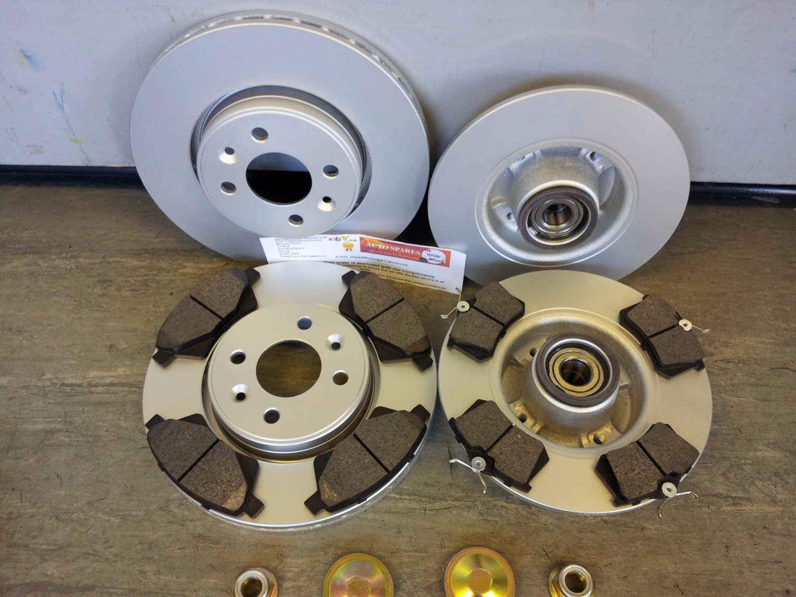 MK2 RENAULT MEGANE FRONT & REAR BRAKE DISCS & PADS + REAR BEARINGS 2003