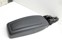 Dacia Sandero II B52 15-19 Armlehne Mittelarmlehne Auflage Dacia Sandero II B52 15-19 04.03.2015 gebraucht Vorschau 4