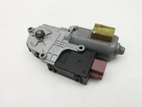 Mercedes CLS 250 C218 11-14 Schiebedachmotor Mercedes CLS 250 C218 11-14 18.11.2013 A2188200142 551.696510-02 gebraucht Vorschau 4