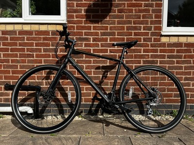 Mens Hybrid Sports Bike 700c / 21” Frame Disc Brake - 24 Speed - Black