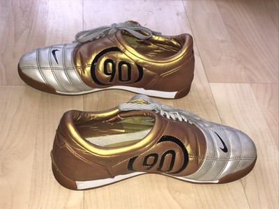 total 90 indoor soccer shoes