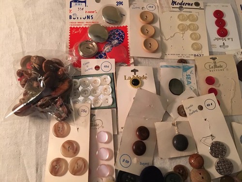Lot of Vintage Sewing Buttons On Cards/Leather/Metal 5 Pounds