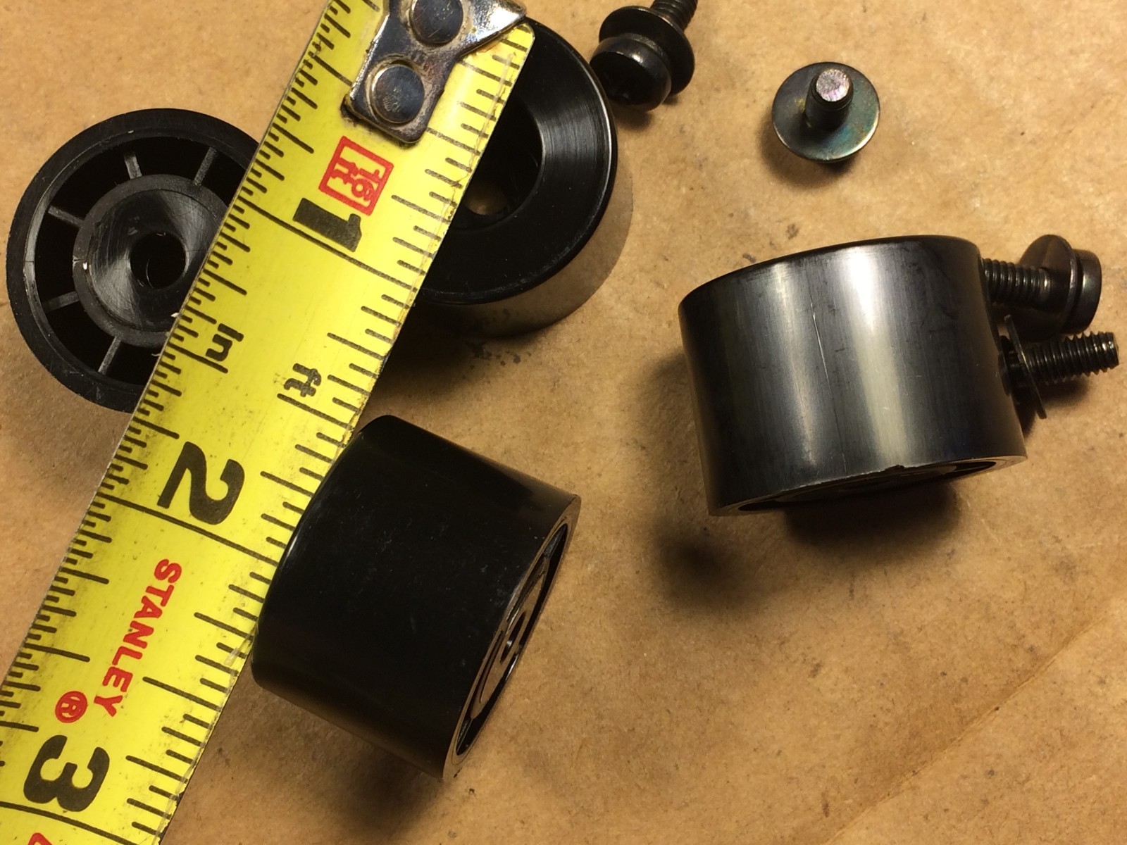 Marantz 4 Plastic Feet w/ Screws Exact Duplicates Of Originals (These are great)