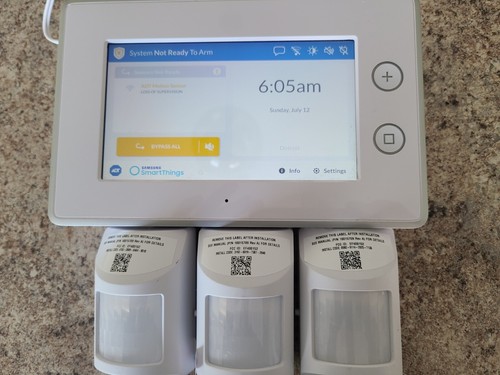 Samsung F-ADT-STR-KT-1 SmartThings ADT Wireless Home Security motion sensors
