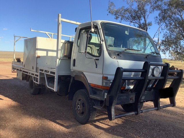 Mitsubishi canter 4x4