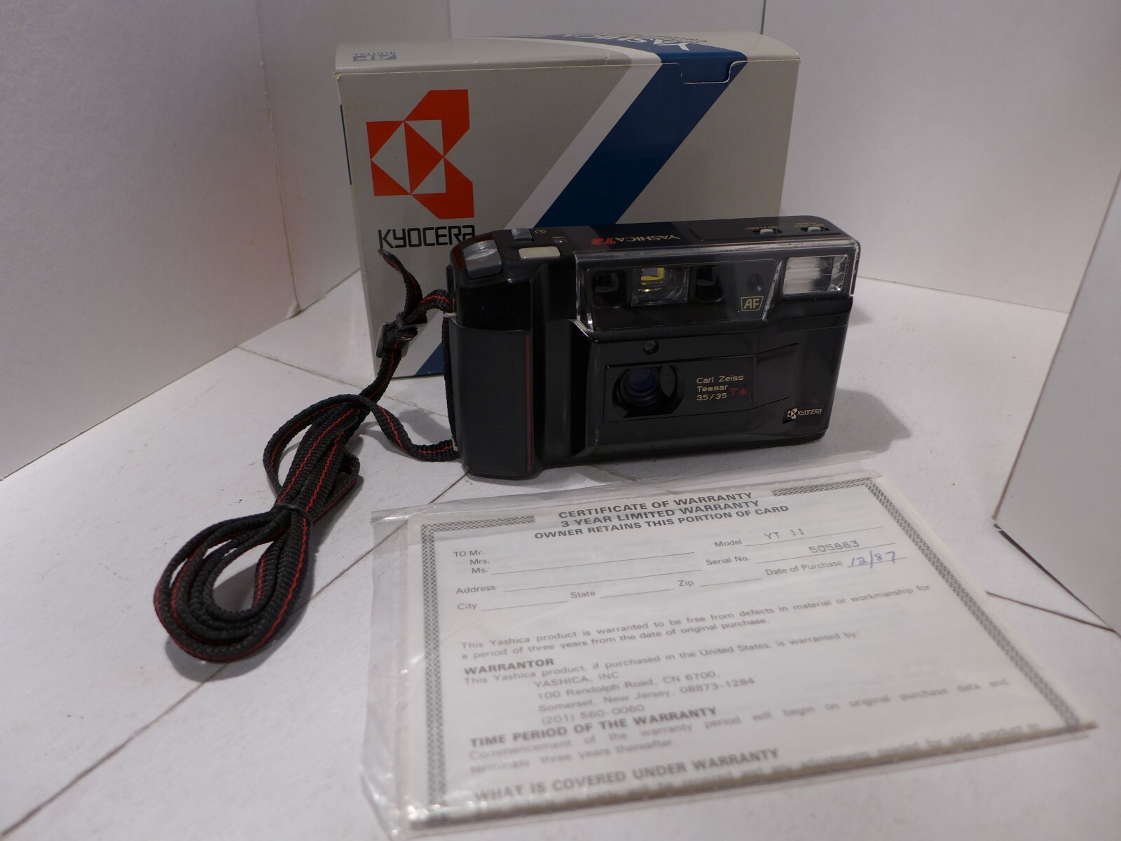 Kyocera Yashica T2 Carl Zeiss Tessar 35T 35mm Film Camera in