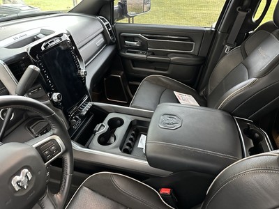 image 3 of interior